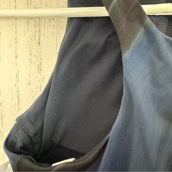 Athleta Women's Sporty Athletic Racerback Lightning Print Support Top Sz XS - Picture 15 of 16